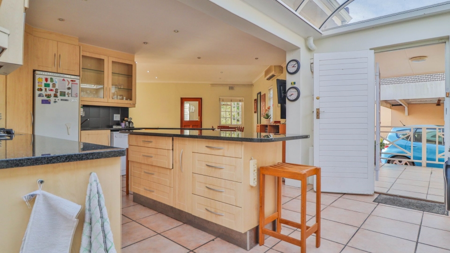 3 Bedroom Property for Sale in Pinelands Western Cape